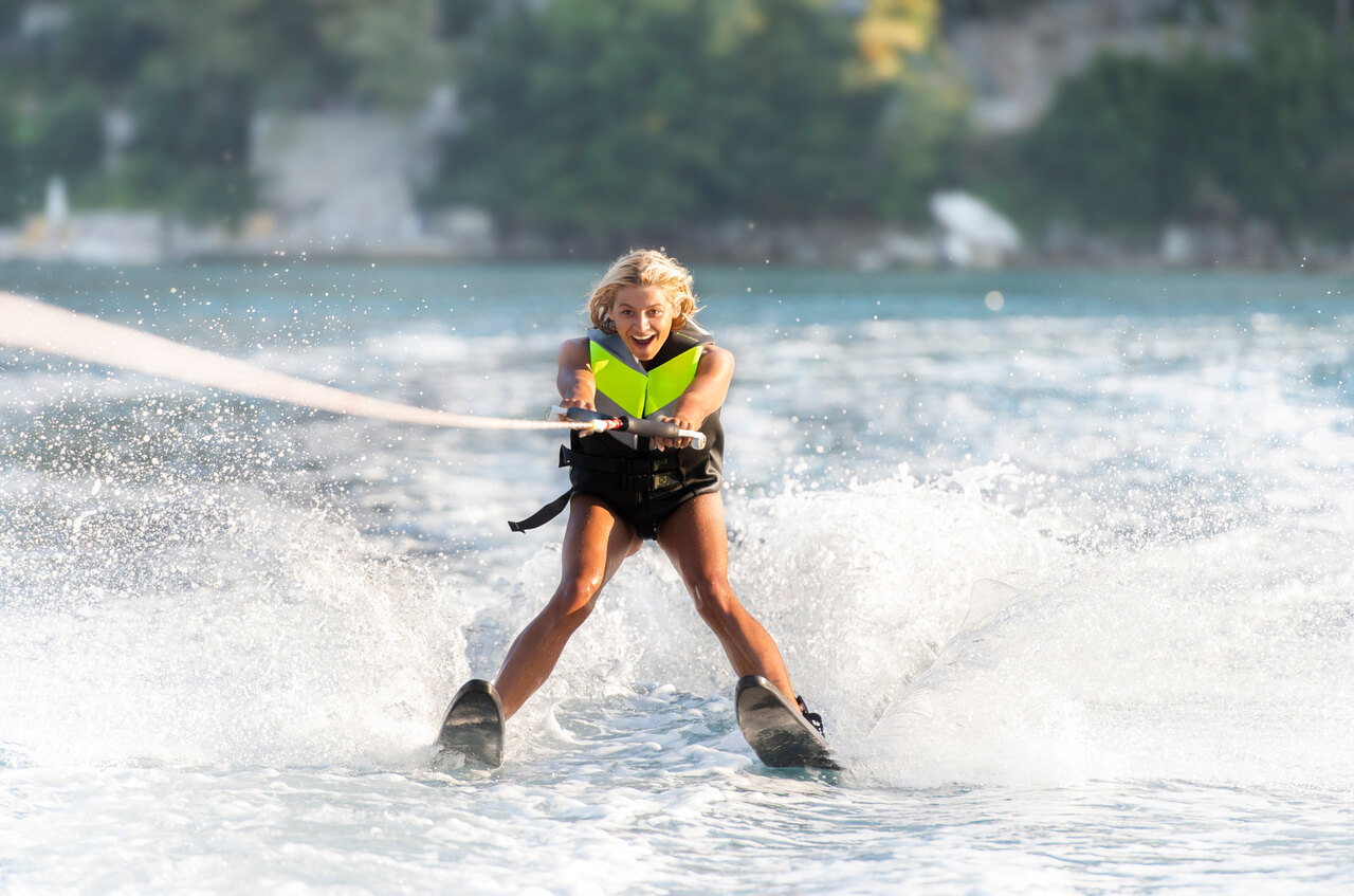 Florida Towing PWC Requirements & Water Skiing Laws