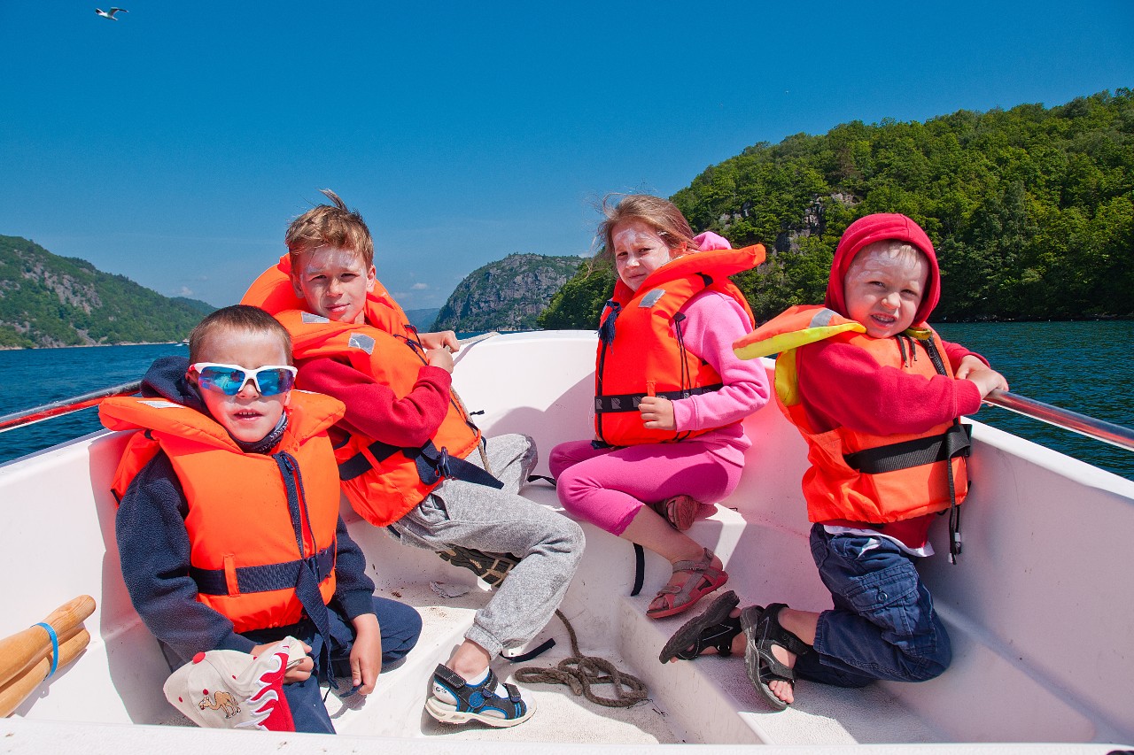 Children's Life Jacket Laws and Requirements