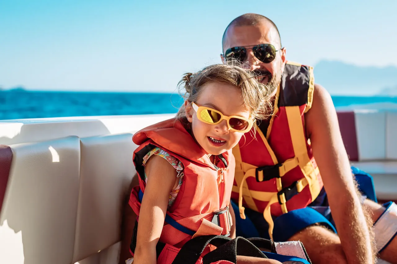 Wearing a Life Jacket in the United States: When Is It Mandatory?